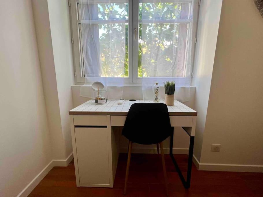 Appartement Climatise 4 Personnes / Centre-Ville Besançon Esterno foto